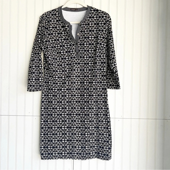 J. McLaughlin Size M 3/4 Sleeves Black Printed Lynn Henley  Dress - Picture 1 of 5